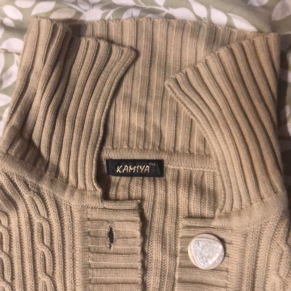 Sweater - Picture 3 of 3